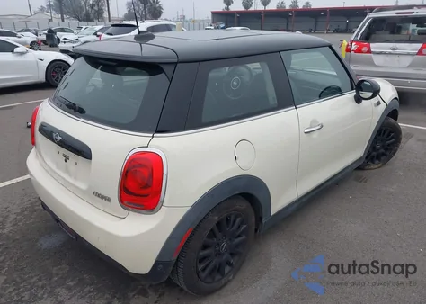 2016 Mini Hardtop Cooper из США, поврежденный, VIN WMWXP5C59G2D13464
